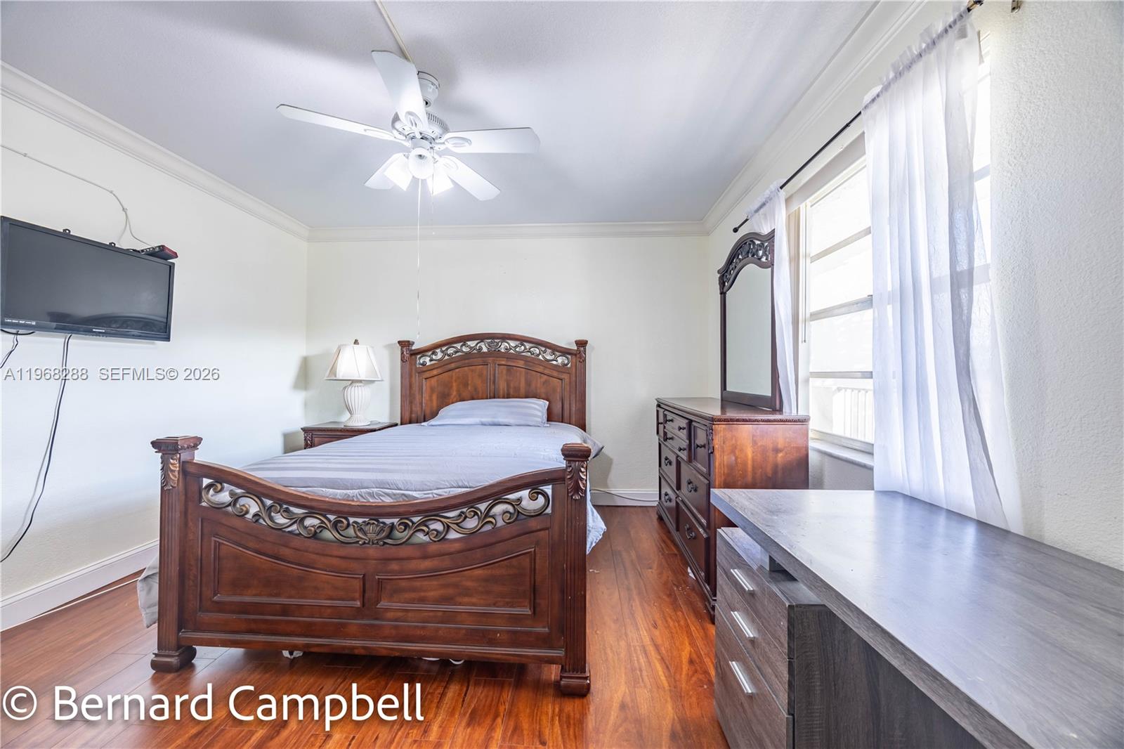 18TH HOLE AT INVERRARY CO - Residential