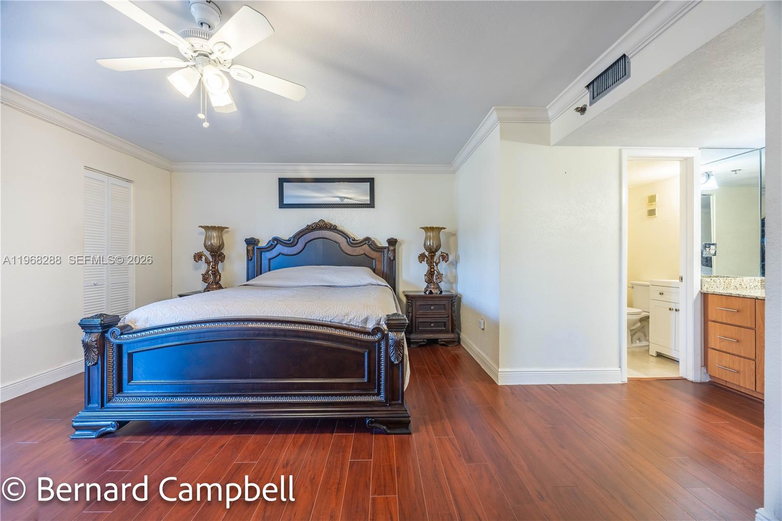 18TH HOLE AT INVERRARY CO - Residential