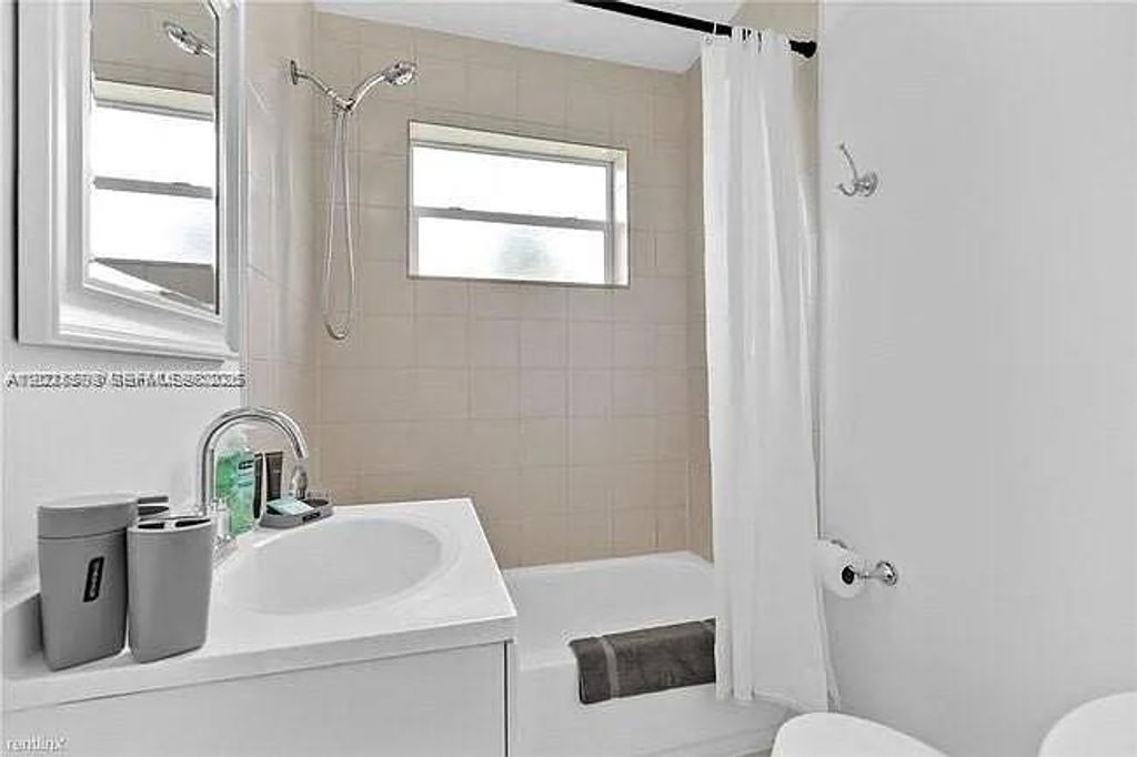 Photo of 4120 NW 3rd Way, Deerfield Beach, FL 33064 (MLS # A12028593)