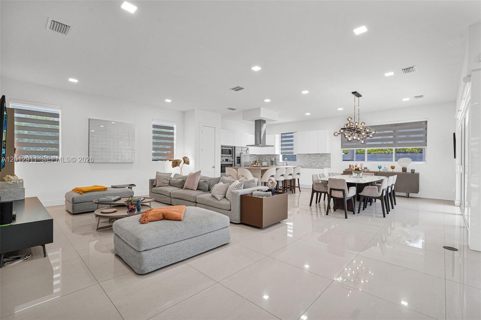 DORAL COMMONS RESIDENTIAL - Residential