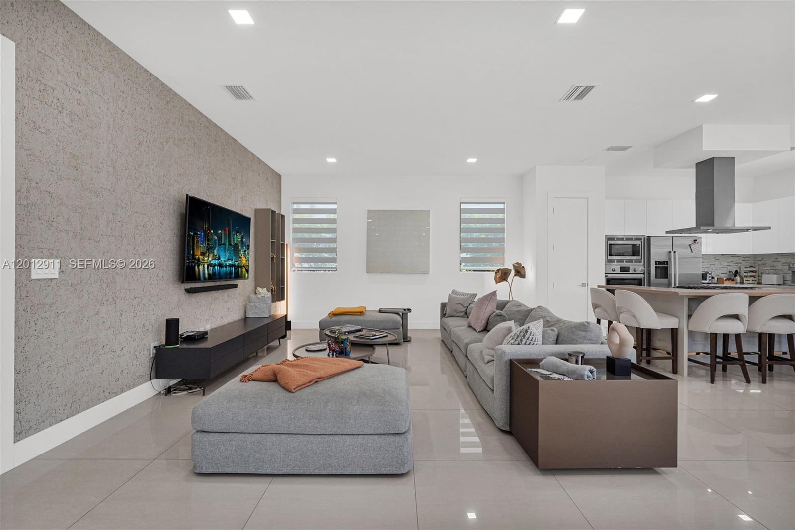 DORAL COMMONS RESIDENTIAL - Residential