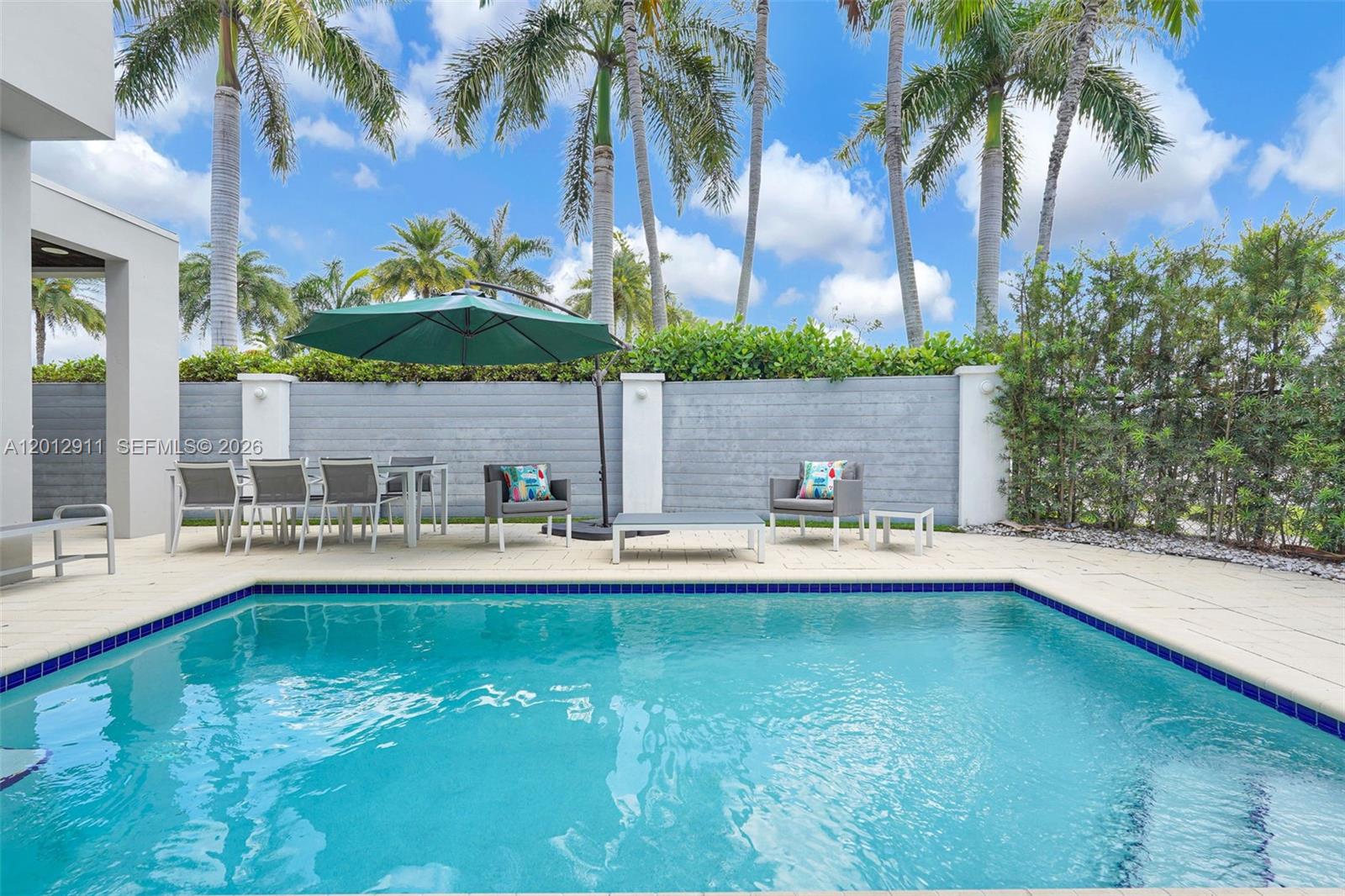DORAL COMMONS RESIDENTIAL - Residential
