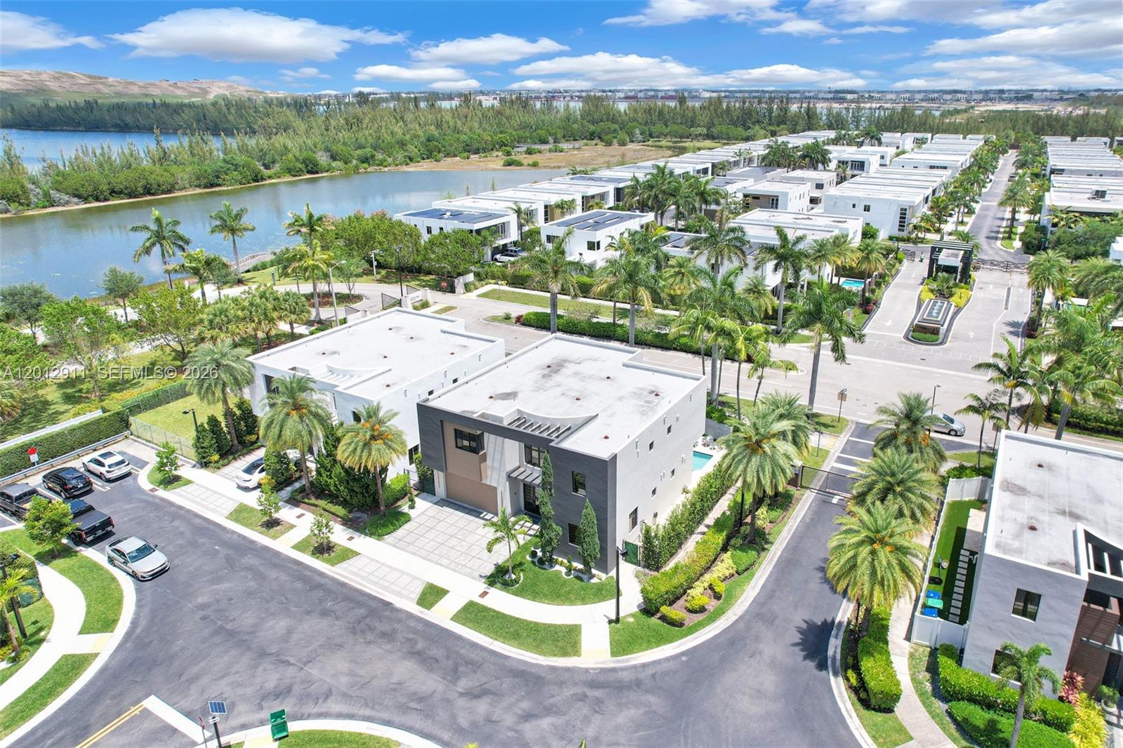 DORAL COMMONS RESIDENTIAL - Residential