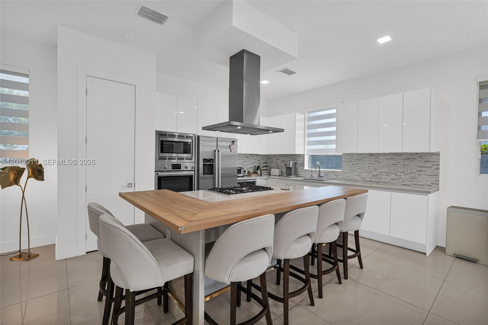 DORAL COMMONS RESIDENTIAL - Residential