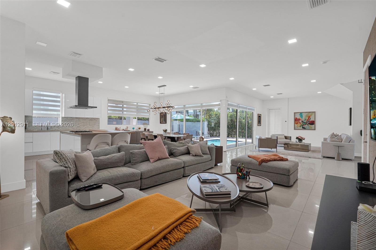 DORAL COMMONS RESIDENTIAL - Residential