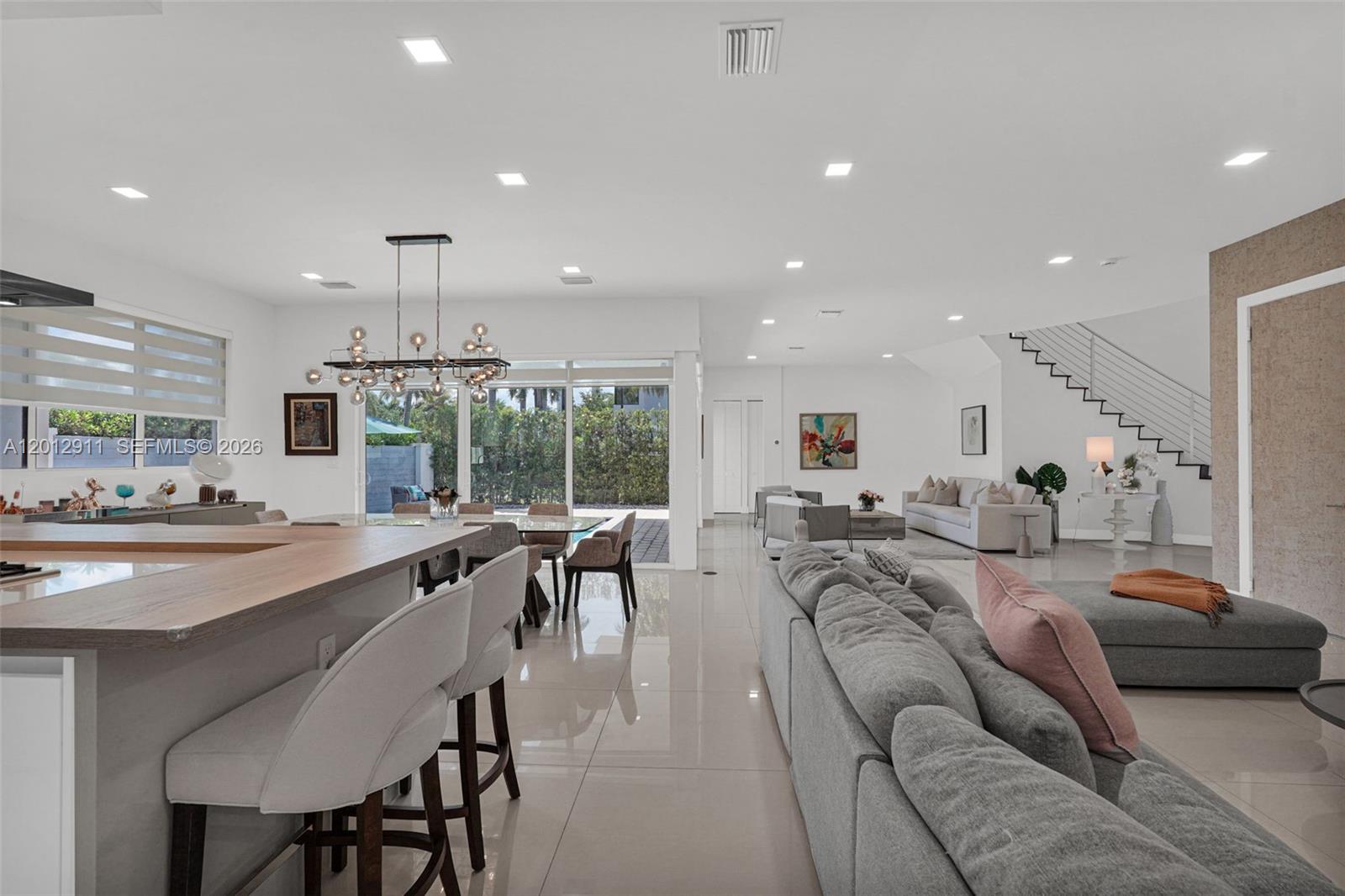 DORAL COMMONS RESIDENTIAL - Residential