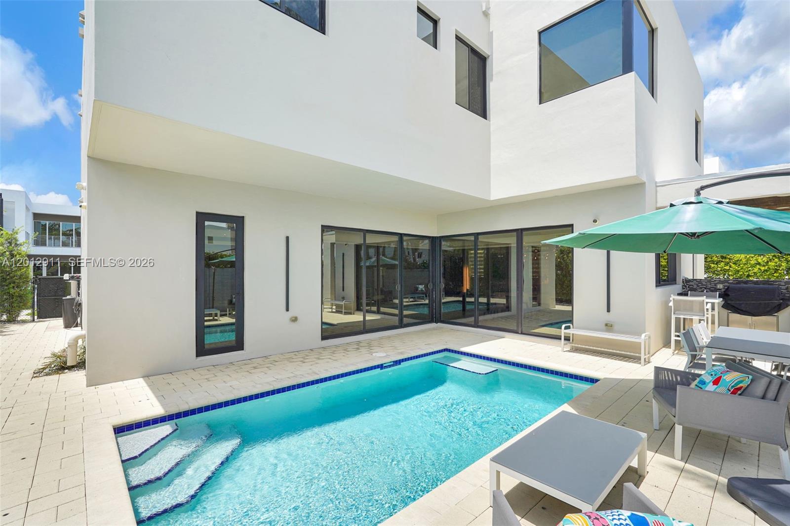 DORAL COMMONS RESIDENTIAL - Residential