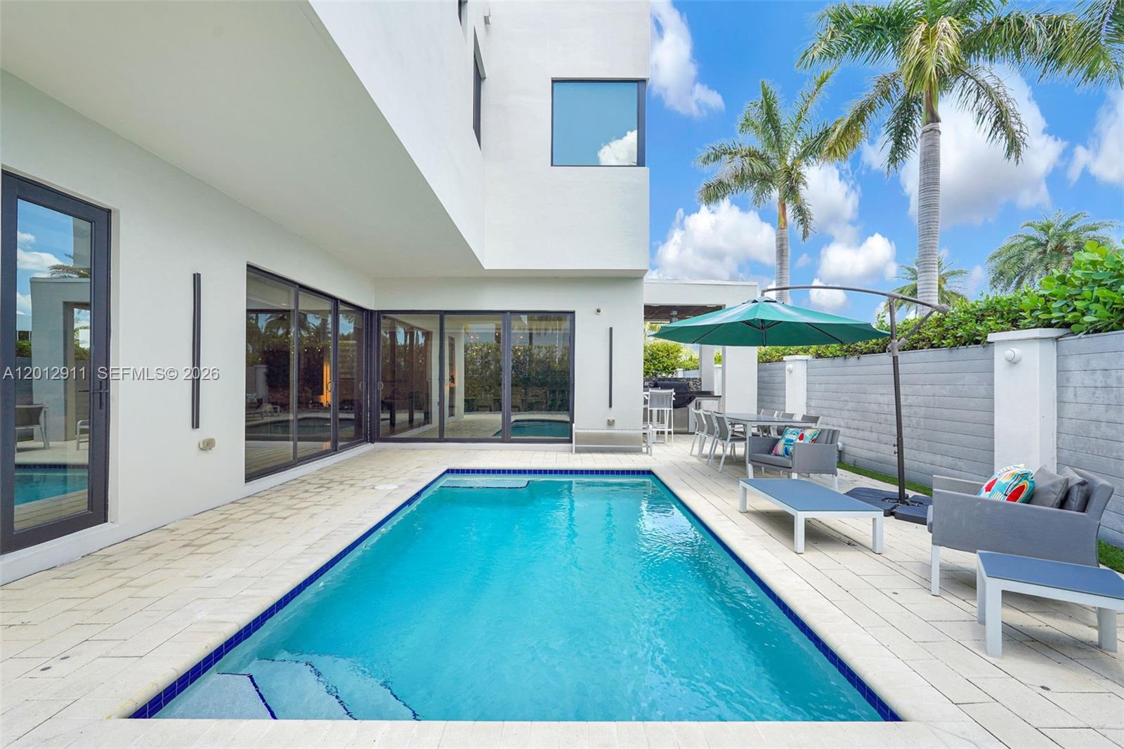DORAL COMMONS RESIDENTIAL - Residential