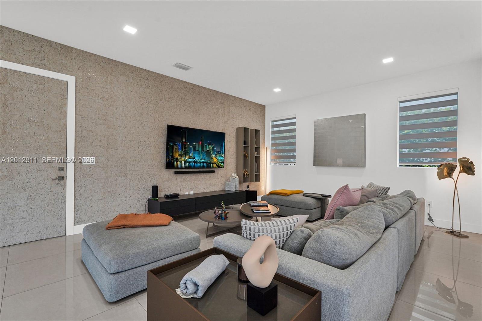 DORAL COMMONS RESIDENTIAL - Residential