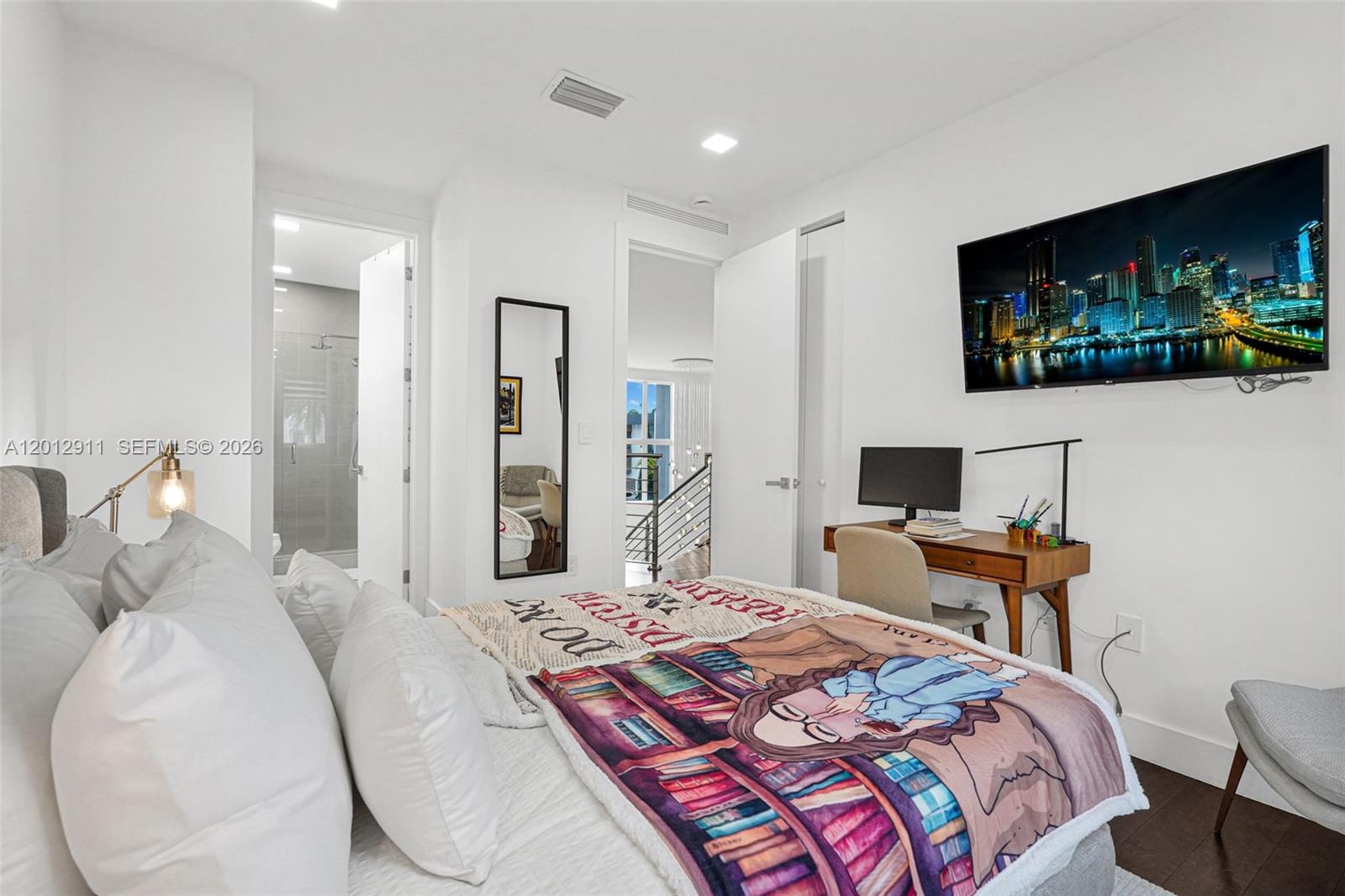 DORAL COMMONS RESIDENTIAL - Residential
