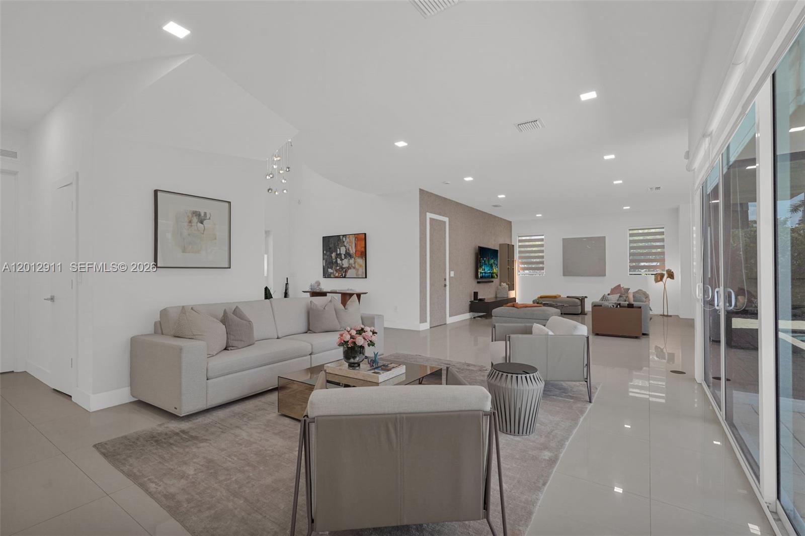 DORAL COMMONS RESIDENTIAL - Residential