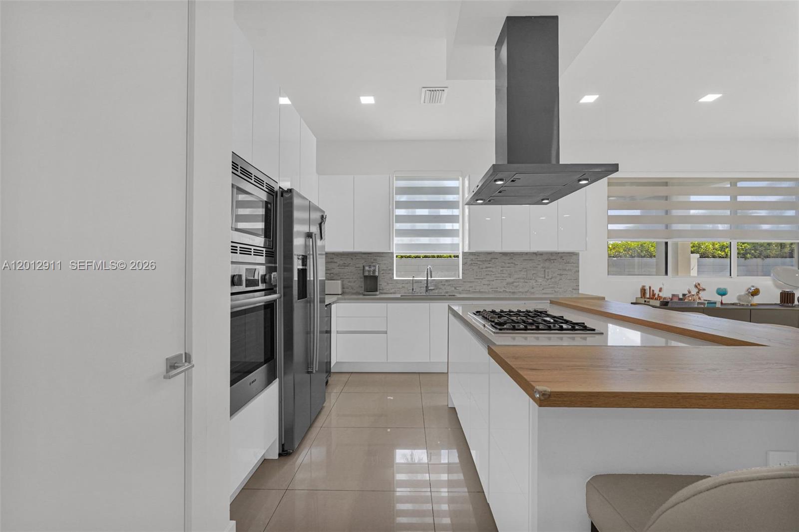 DORAL COMMONS RESIDENTIAL - Residential