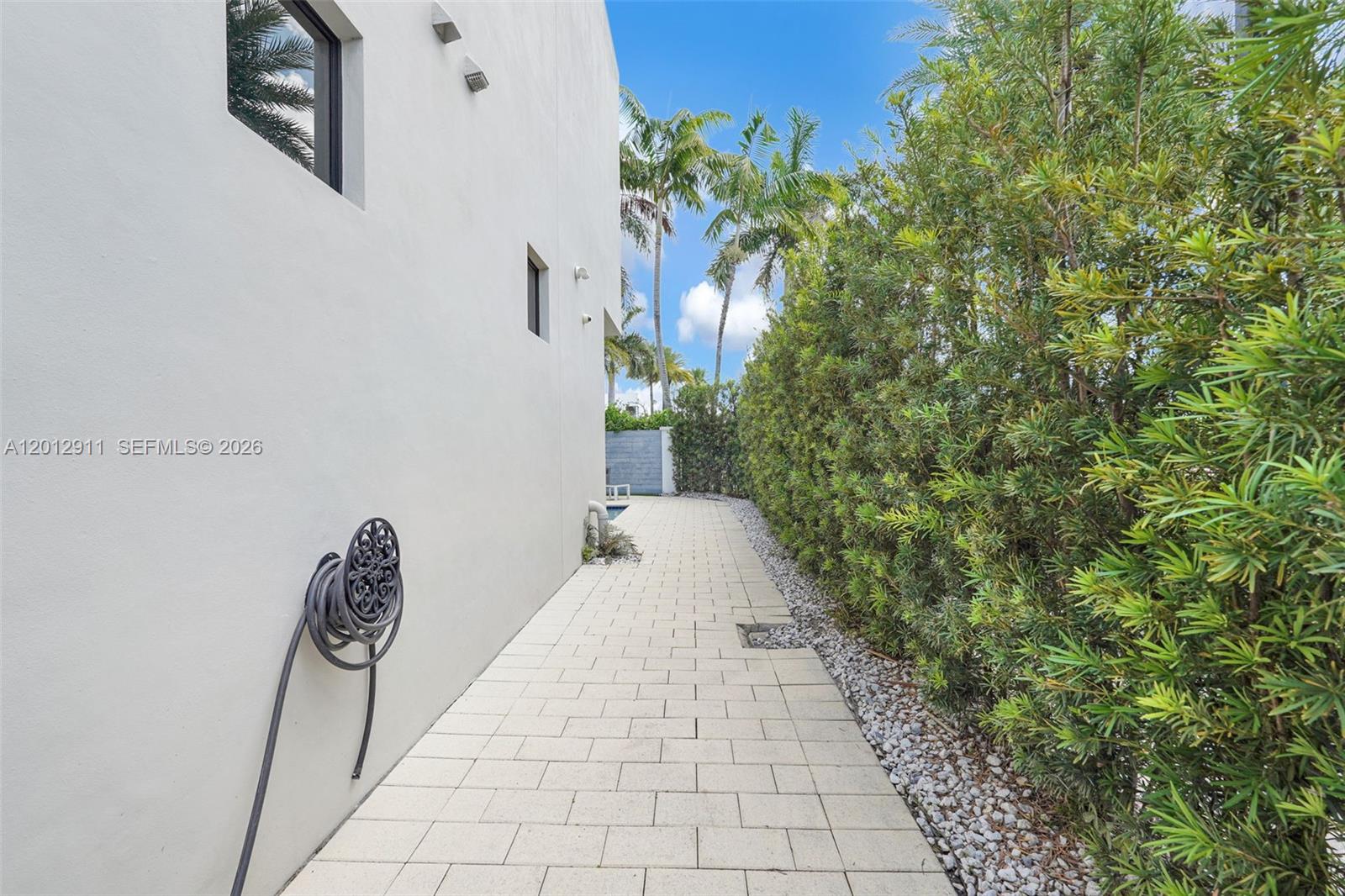 DORAL COMMONS RESIDENTIAL - Residential