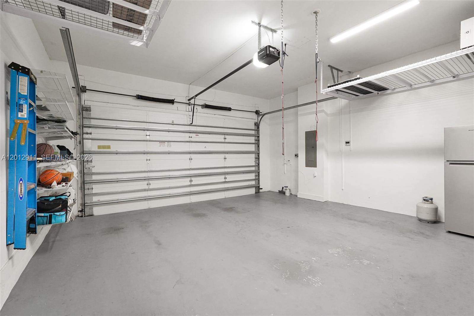 DORAL COMMONS RESIDENTIAL - Residential