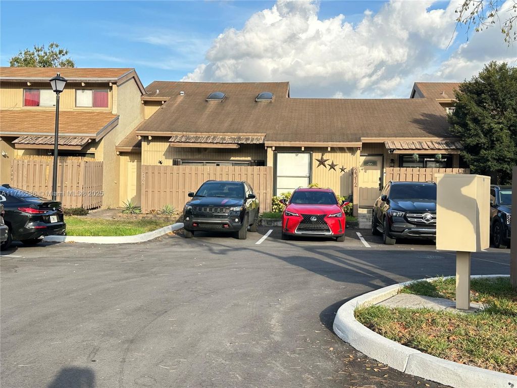 Photo of 2312 SW 81 Ave #2312, Davie, FL 33324 (MLS # A11746586)