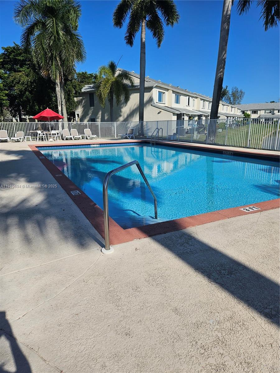 BANYAN OAKRIDGE COMMERCIA - Residential Lease