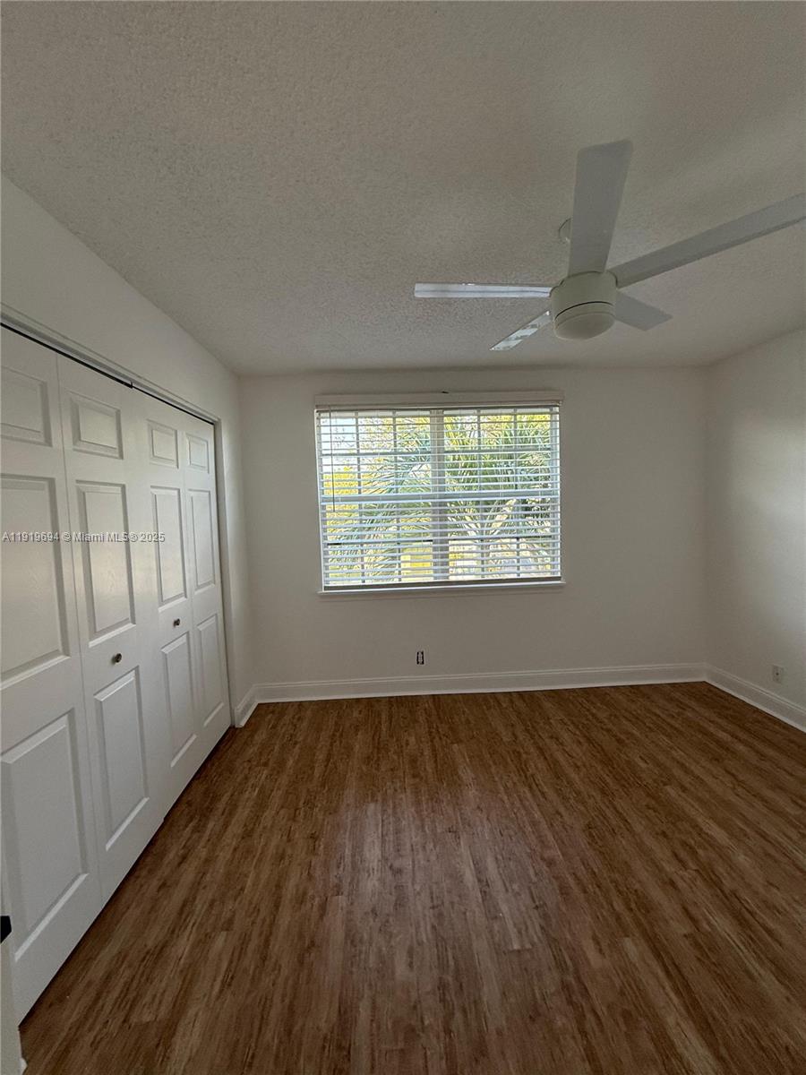 BANYAN OAKRIDGE COMMERCIA - Residential Lease