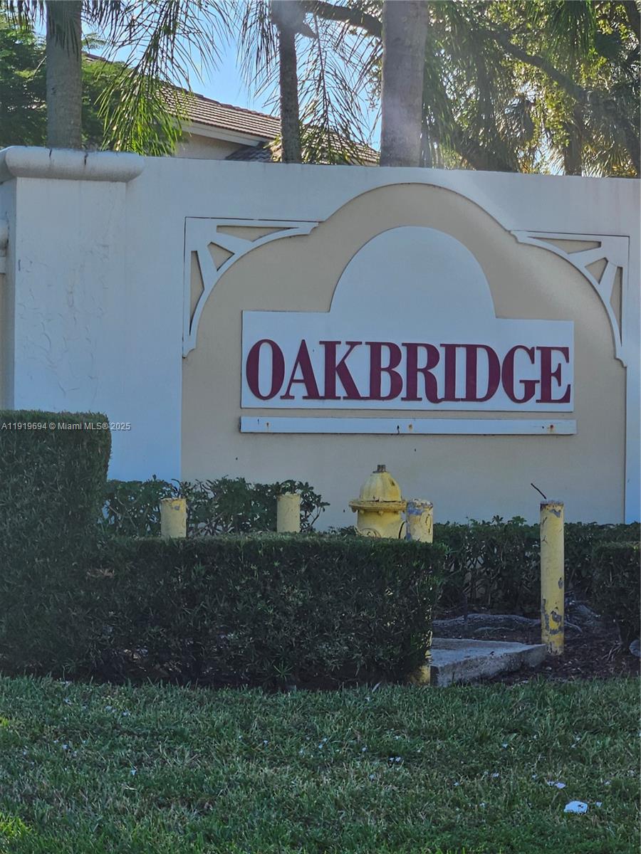 BANYAN OAKRIDGE COMMERCIA - Residential Lease