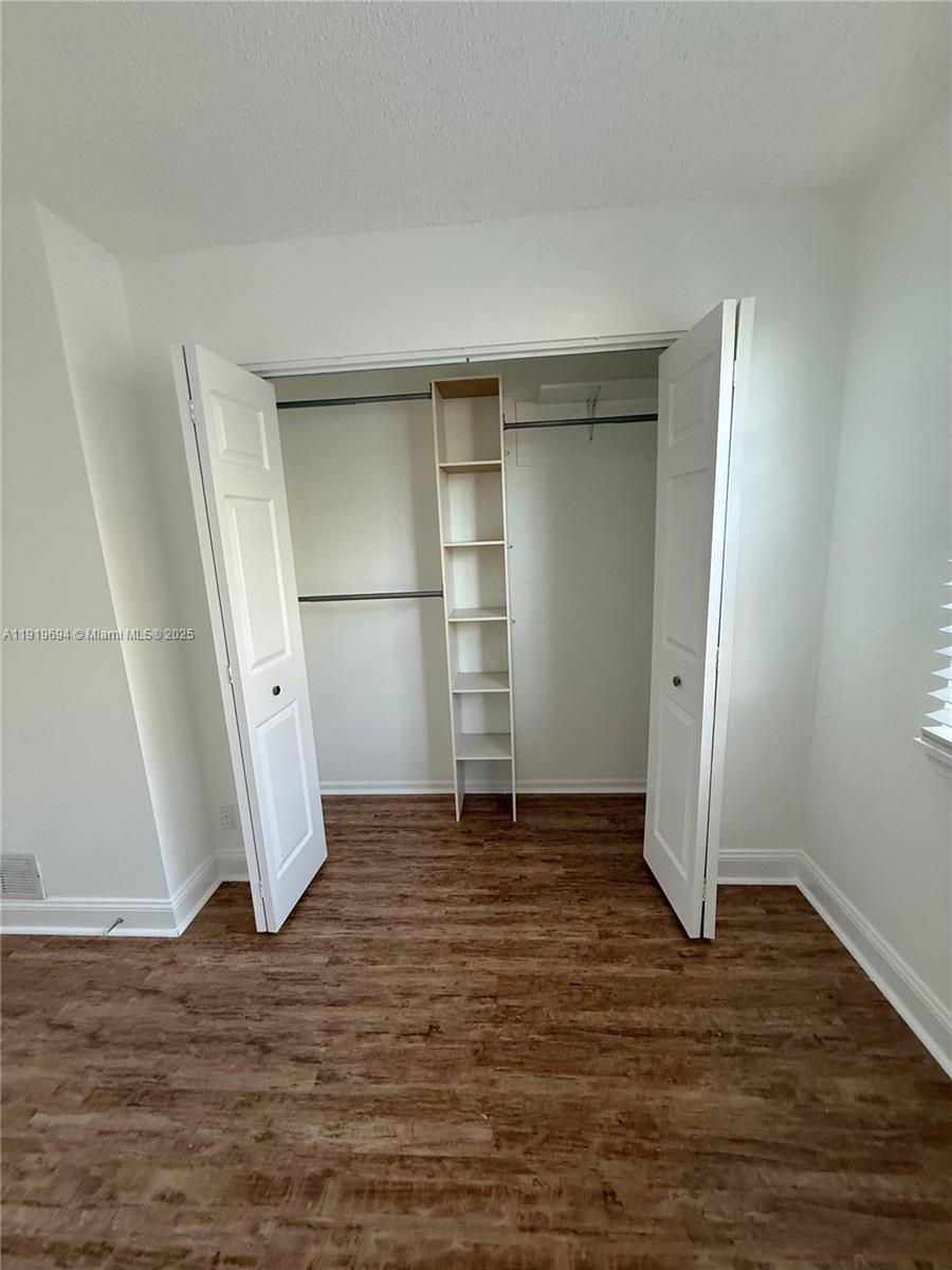 BANYAN OAKRIDGE COMMERCIA - Residential Lease