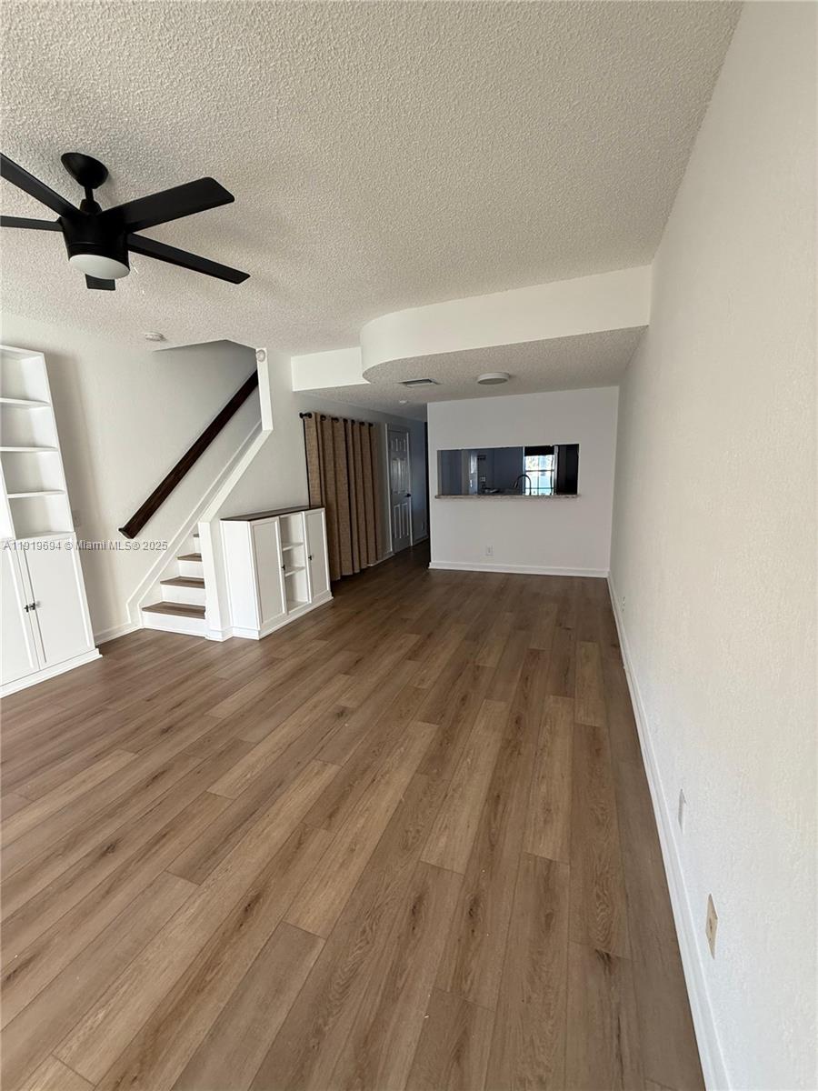 BANYAN OAKRIDGE COMMERCIA - Residential Lease