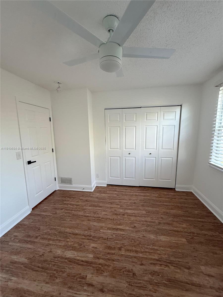 BANYAN OAKRIDGE COMMERCIA - Residential Lease