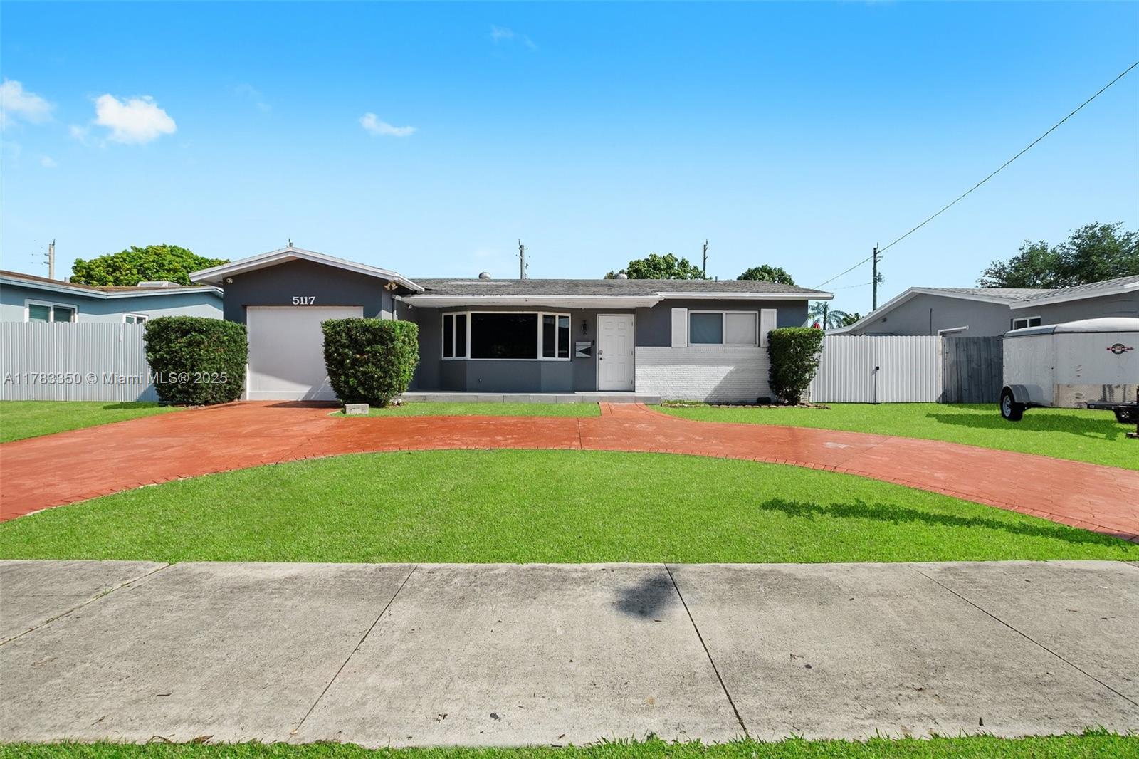 5117 Washington St, Hollywood, Broward County, Florida - 4 Bedrooms  
2 Bathrooms - 