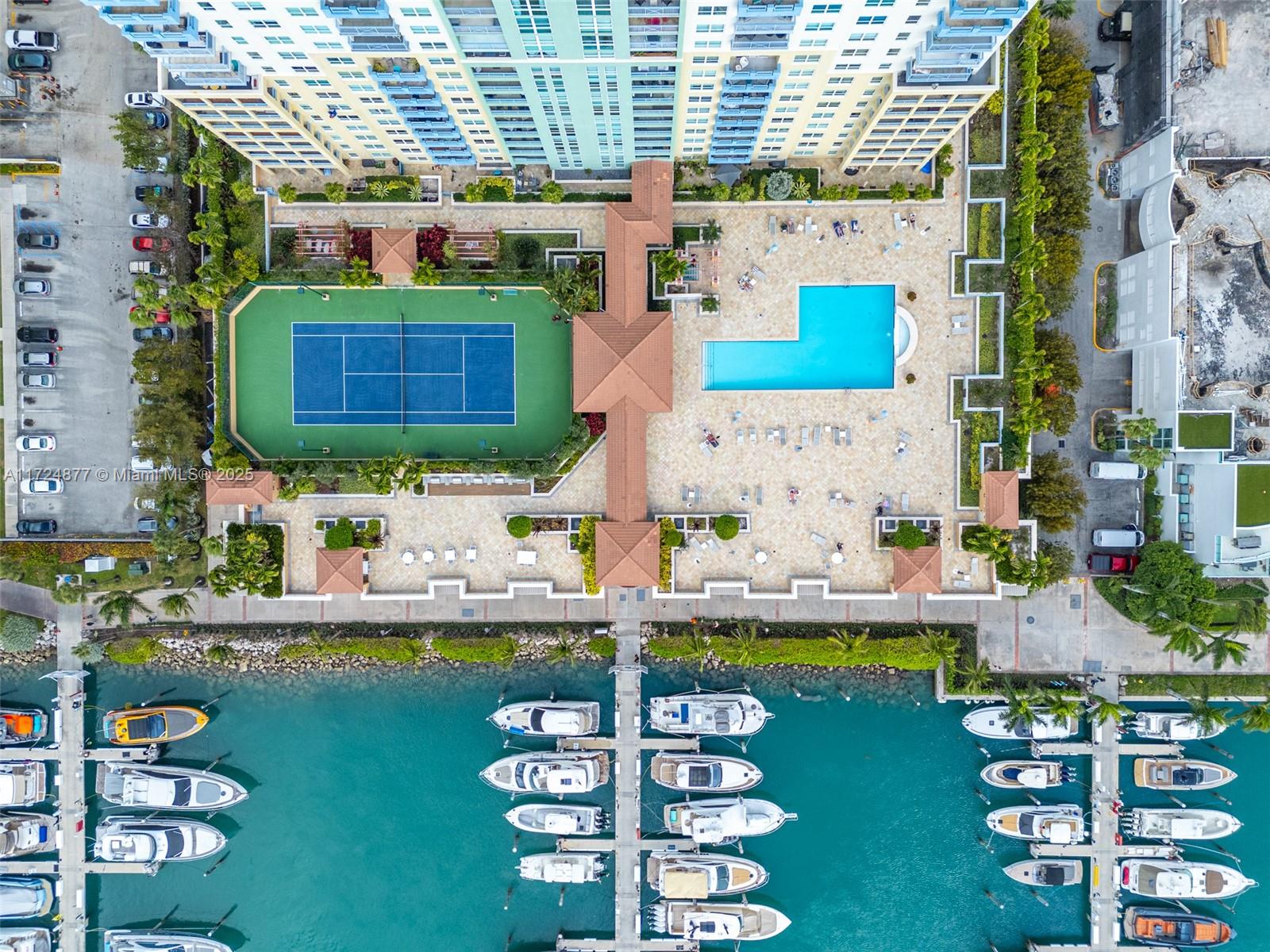 YACHT CLUB AT PORTOFINO C - Residential