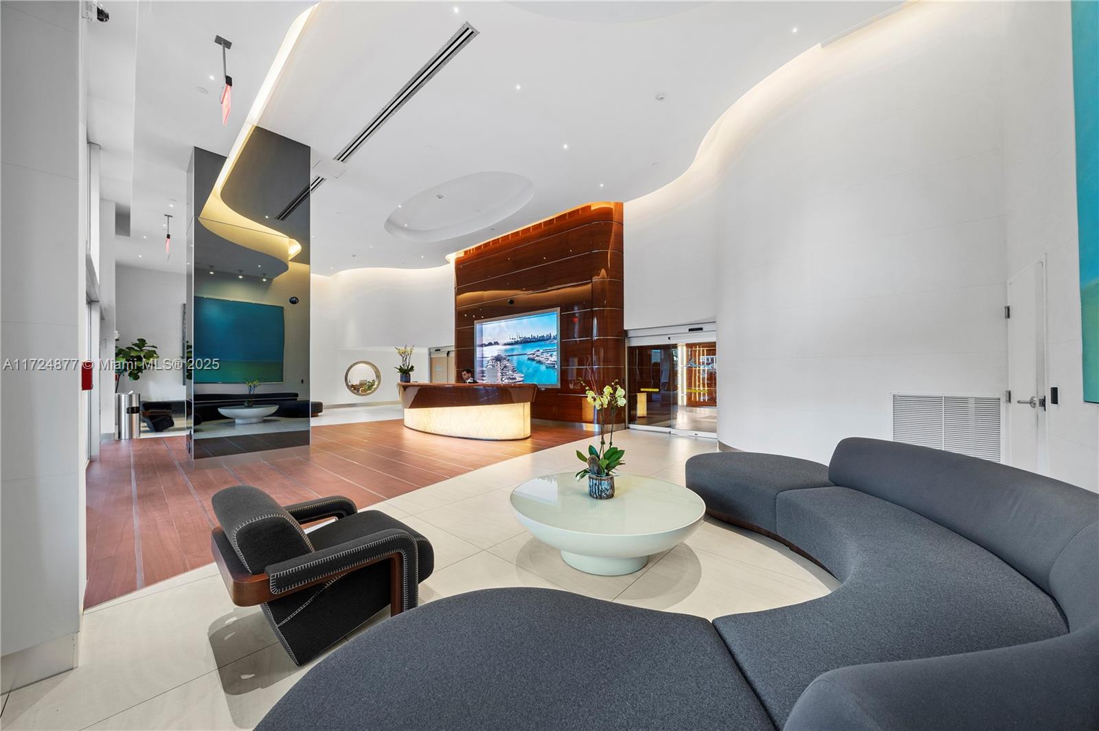 YACHT CLUB AT PORTOFINO C - Residential