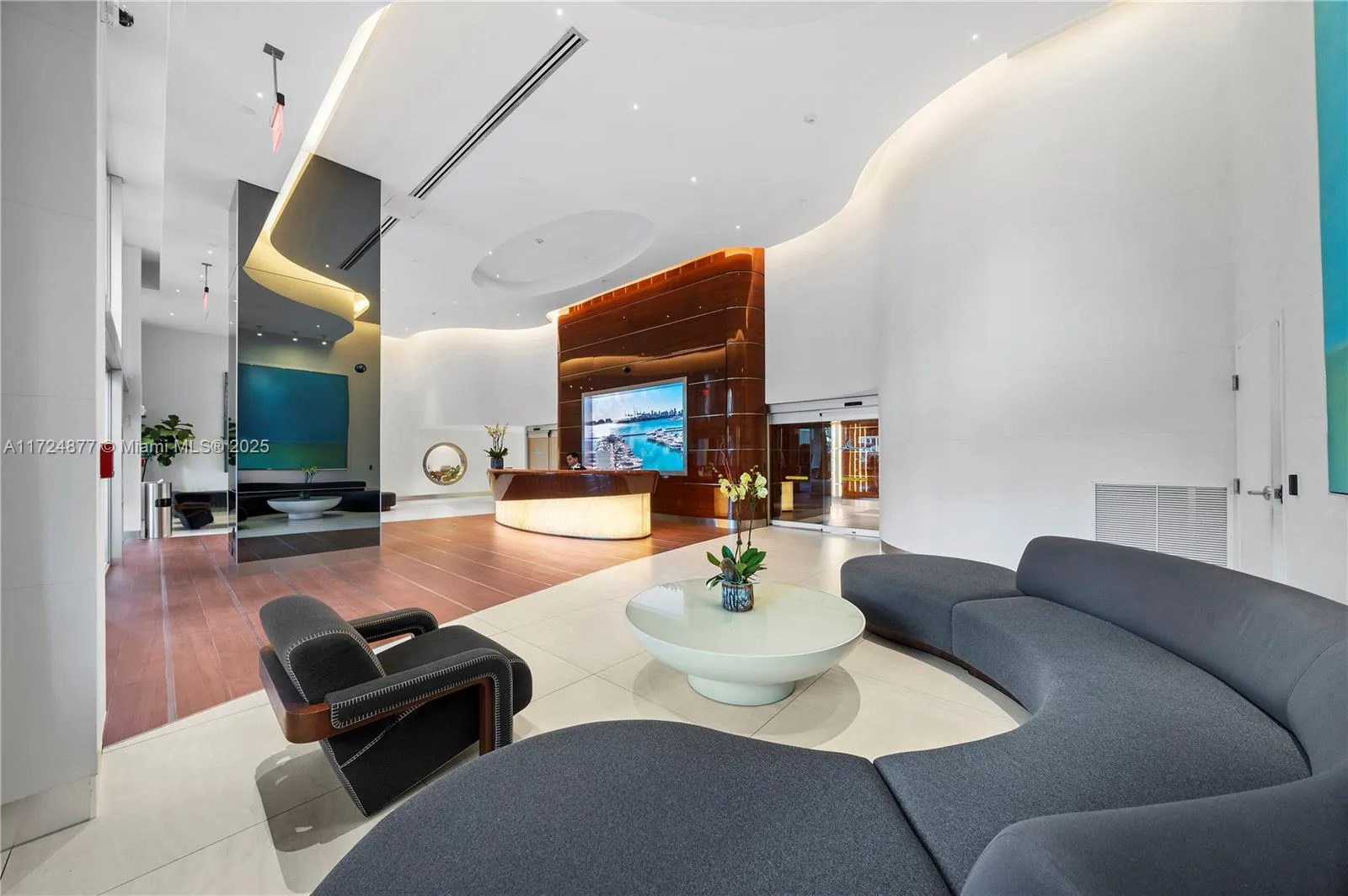 Miami Beach, Florida 33139, United States, 2 Bedrooms Bedrooms, ,2 BathroomsBathrooms,Residential,Active,18713