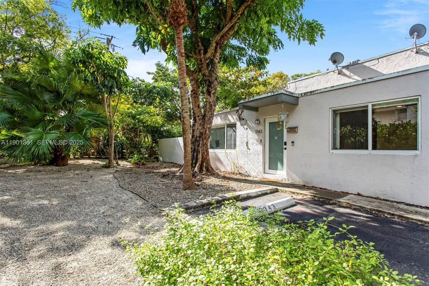 COCONUT GROVE UNIQUE AND RARE FIND. THIS RECENTLY RENOVATED 1BED/1BATH IS THE PERFECT PLACE TO CALL HOME. GREAT LOCATION ENSURING YOU'RE CLOSE TO EVERYTHING THE GROVE HAS TO OFFER. ENJOY THE BEAUTIFUL UPDATED KITCHEN INCLUDING ALL SAMSUNG APPLIANCES. OPEN FLOOR PLAN WITH LOTS OF NATURAL LIGHT. THE HOME ALSO FEATURES A FULL SIZE WASHER/DRYER, UPDATED BATHROOM, IMPACT WINDOWS/DOORS, WOOD FLOORING, GATED ENTRY AND 2 ASSIGNED PARKING SPACES. PRIVATE BACK PATIO PERFECT FOR RELAXING OR COOKING ON THE BBQ. CORNER UNIT PROVIDING A LARGER OUTDOOR AREA...ASSOCIATION APPROVAL REQUIRED.