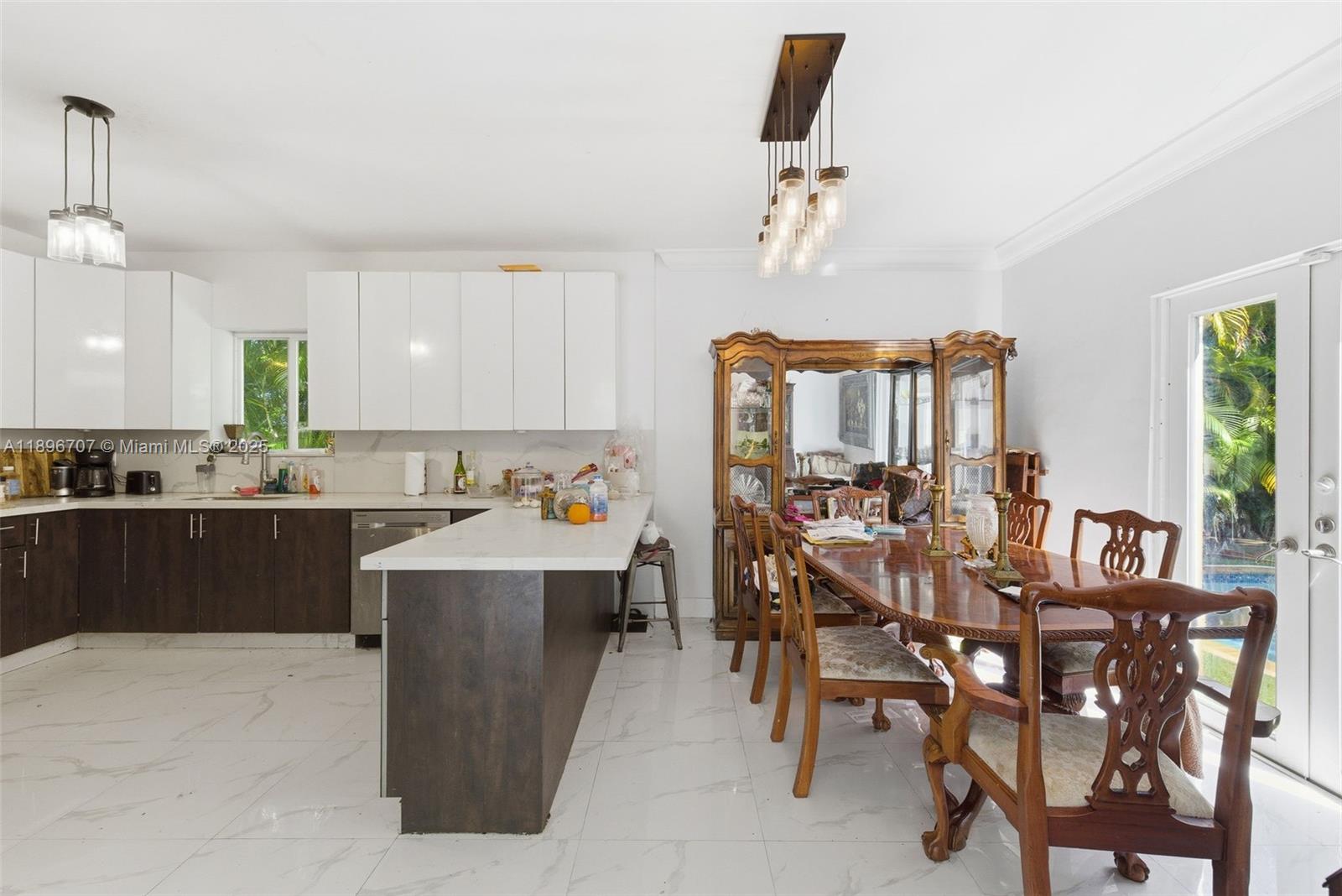 BRICKELL ESTATES - Residential