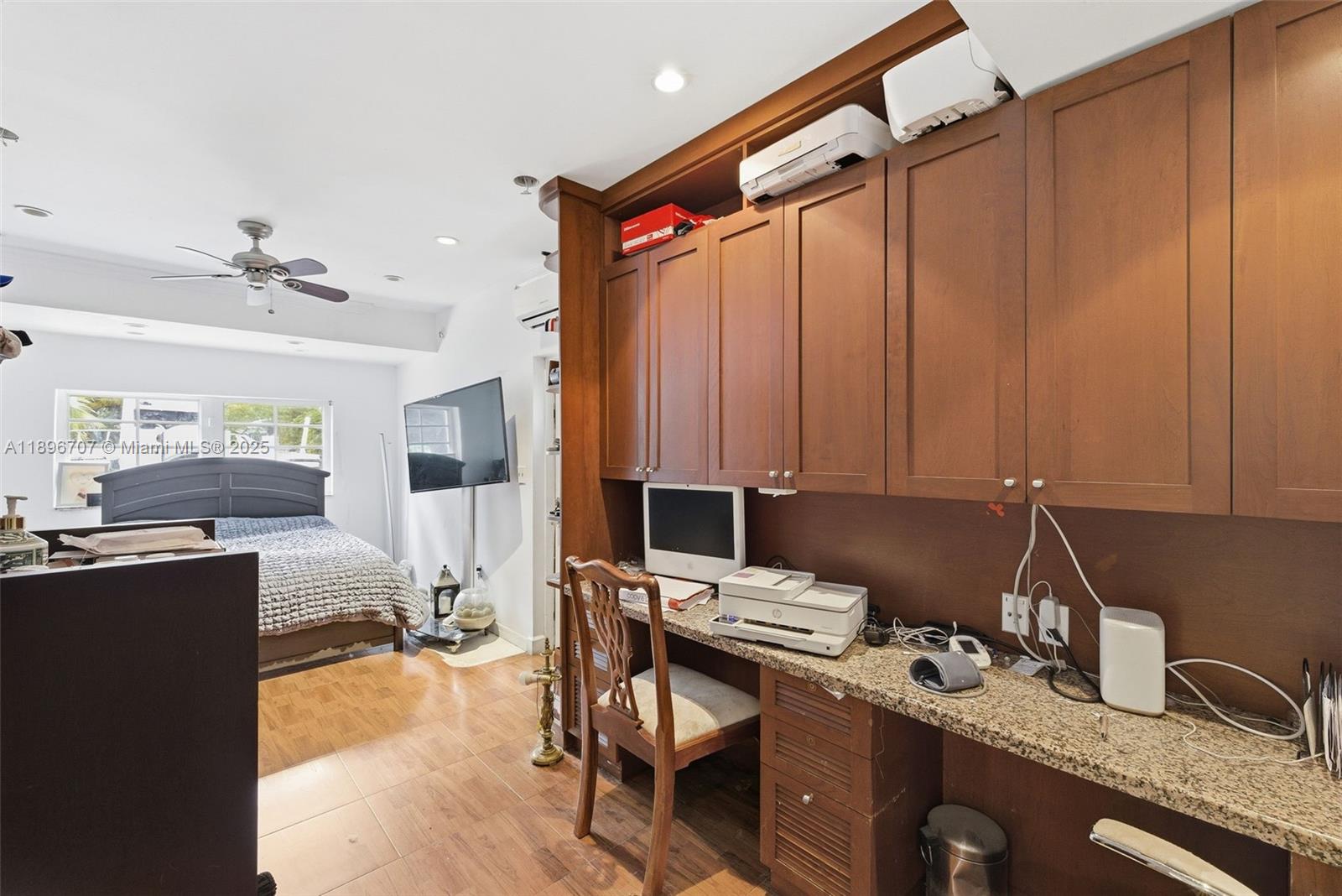 BRICKELL ESTATES - Residential