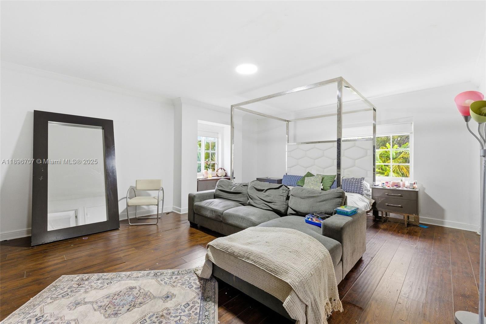 BRICKELL ESTATES - Residential