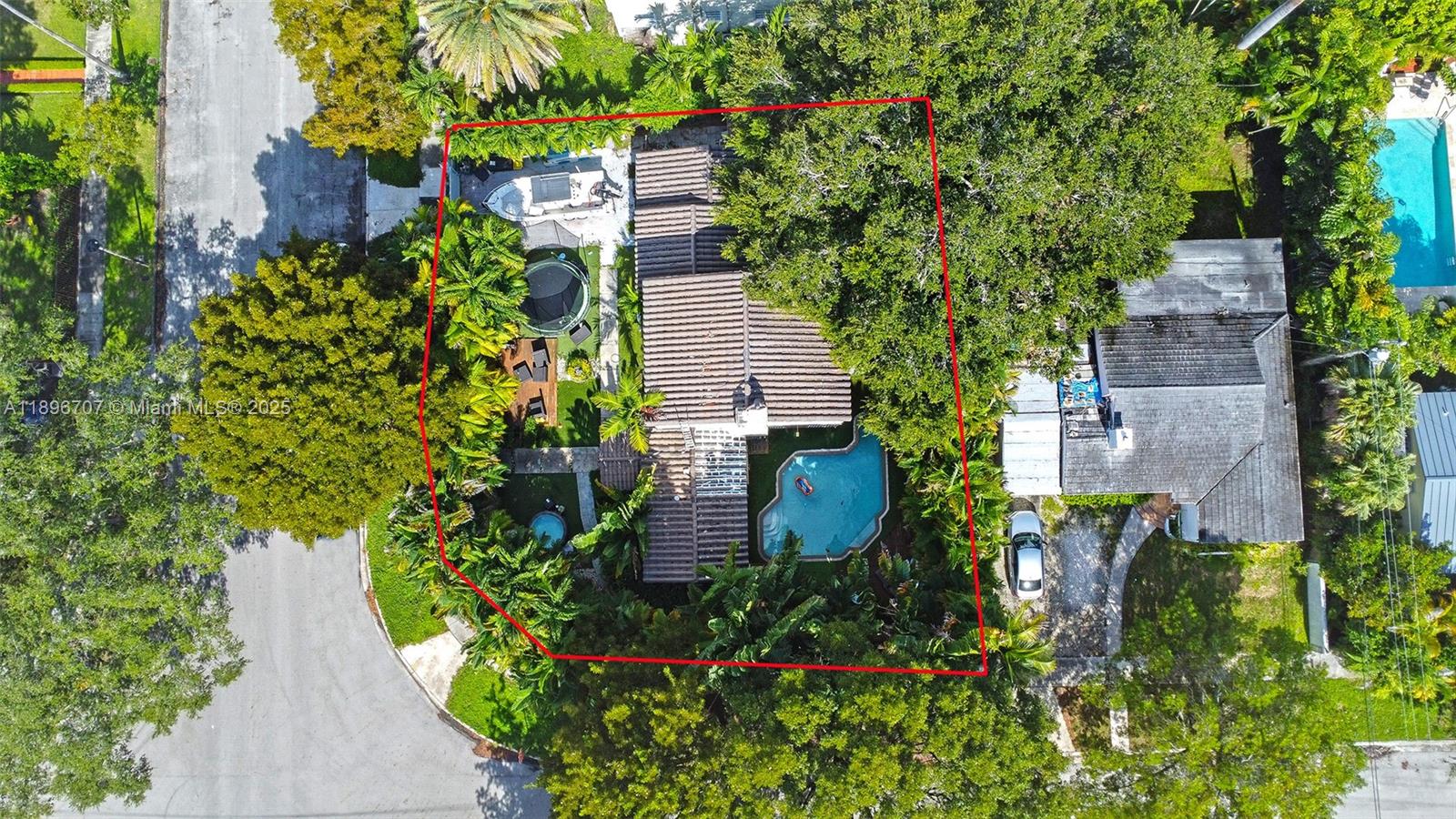 BRICKELL ESTATES - Residential