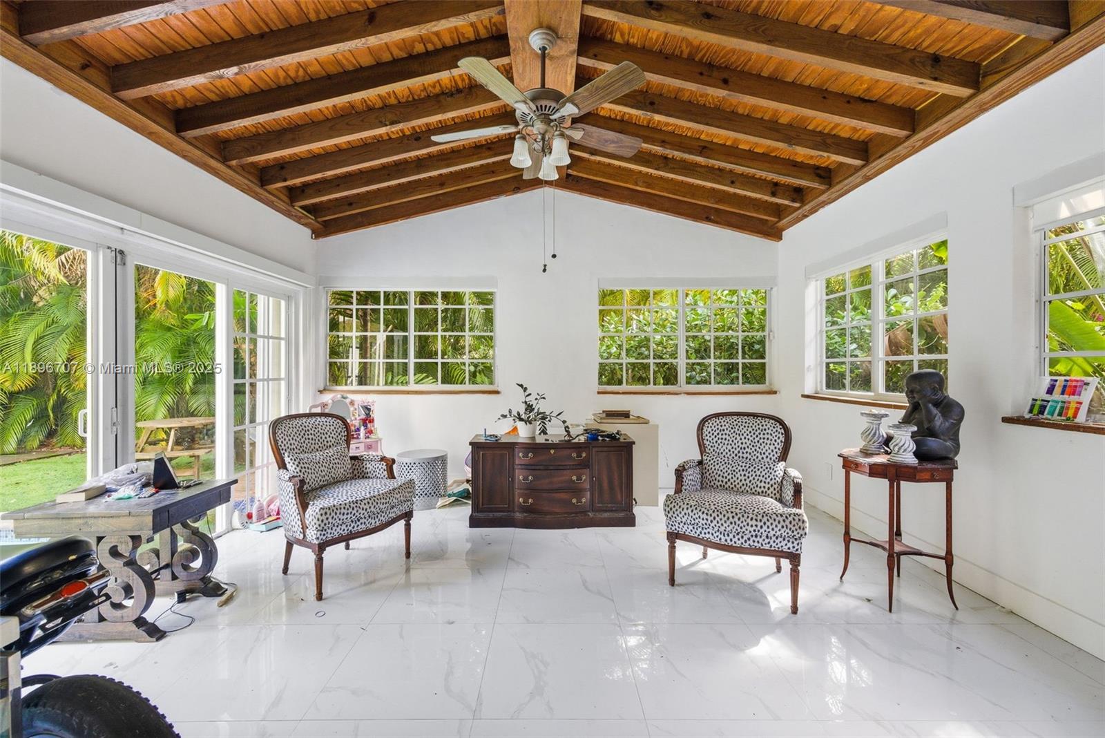 BRICKELL ESTATES - Residential