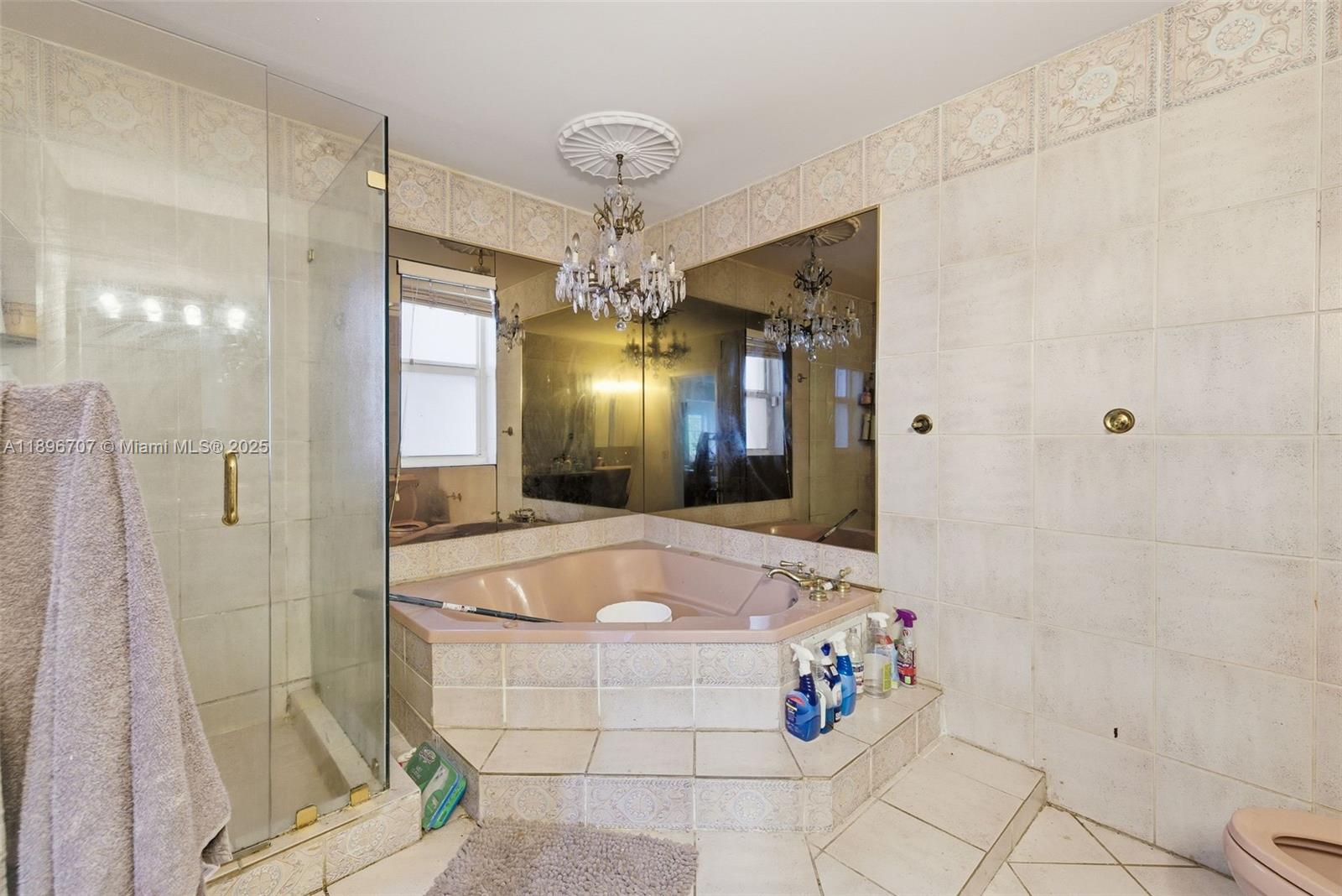 BRICKELL ESTATES - Residential