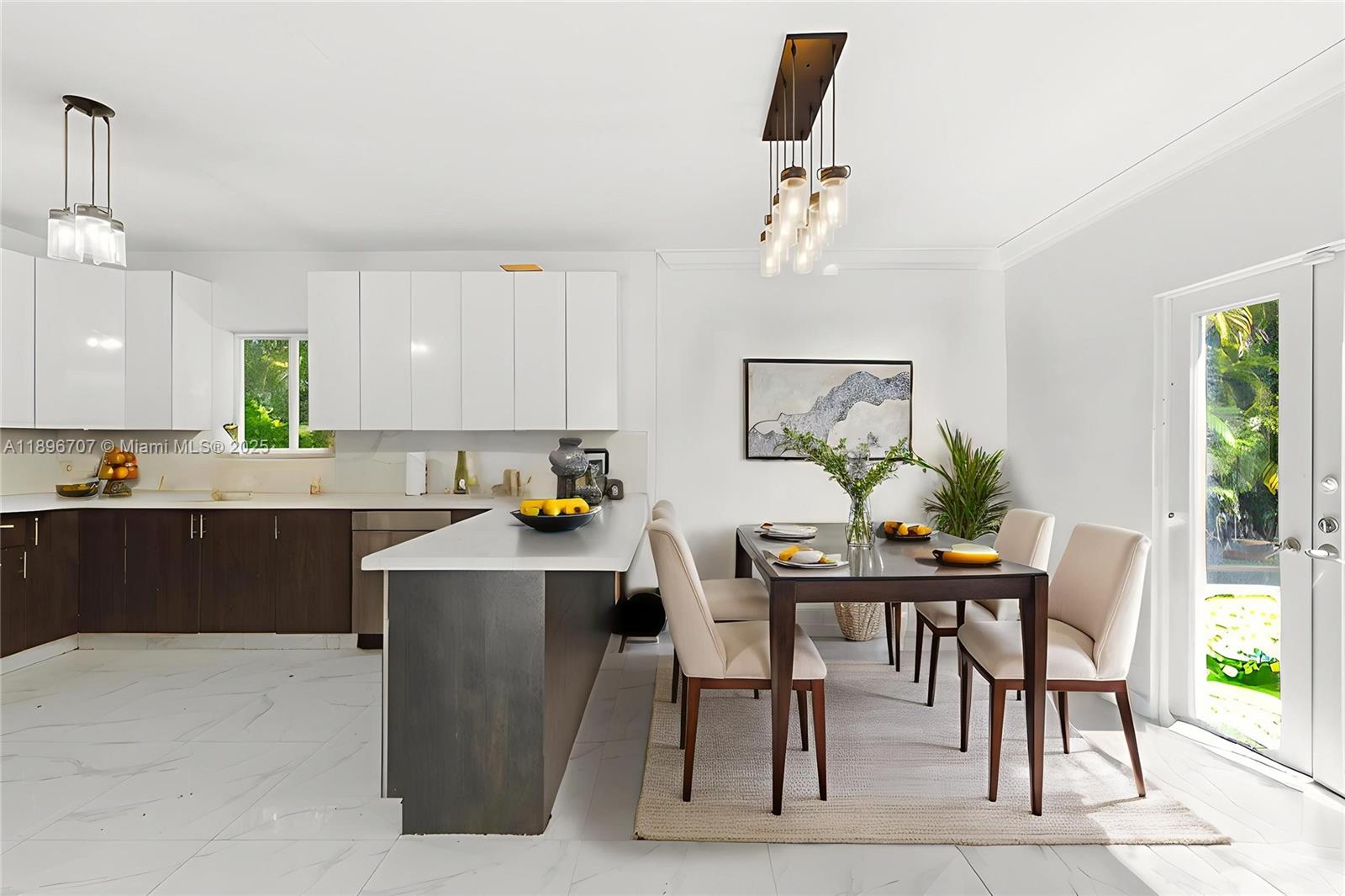 BRICKELL ESTATES - Residential