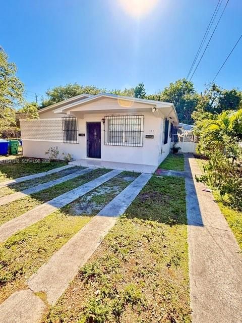 220 NW 51st St 222 Miami FL 33127