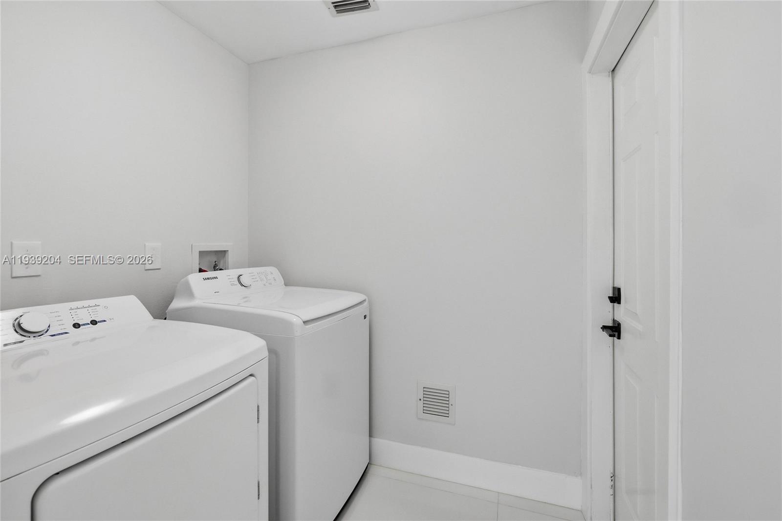 LAGO MAR - Residential