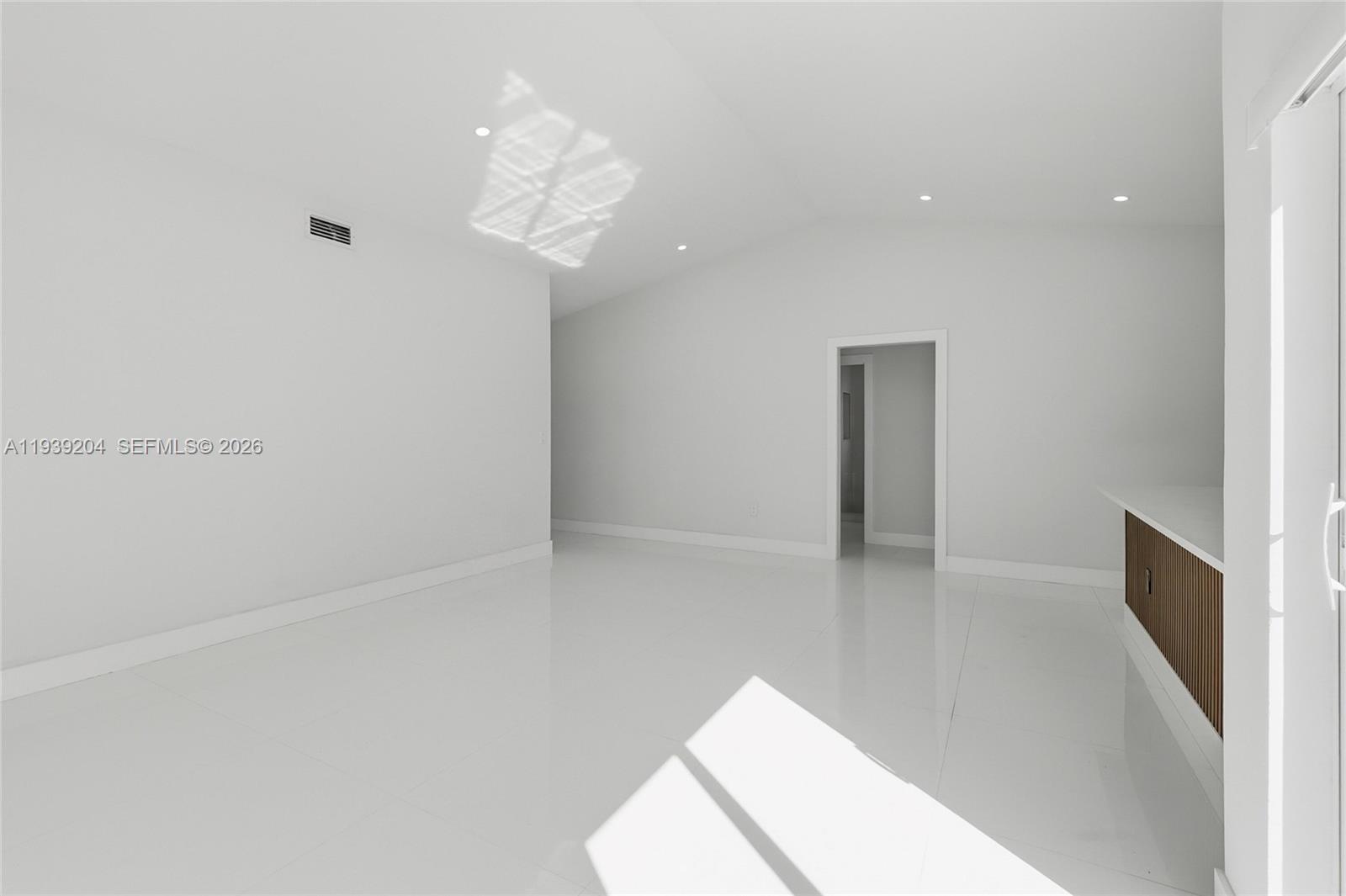 LAGO MAR - Residential