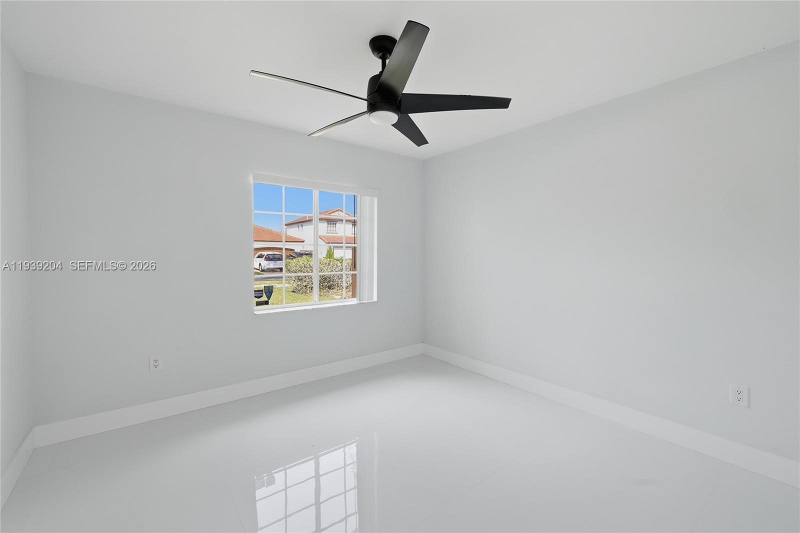 LAGO MAR - Residential