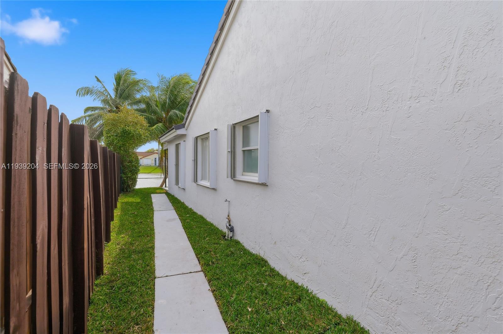 LAGO MAR - Residential