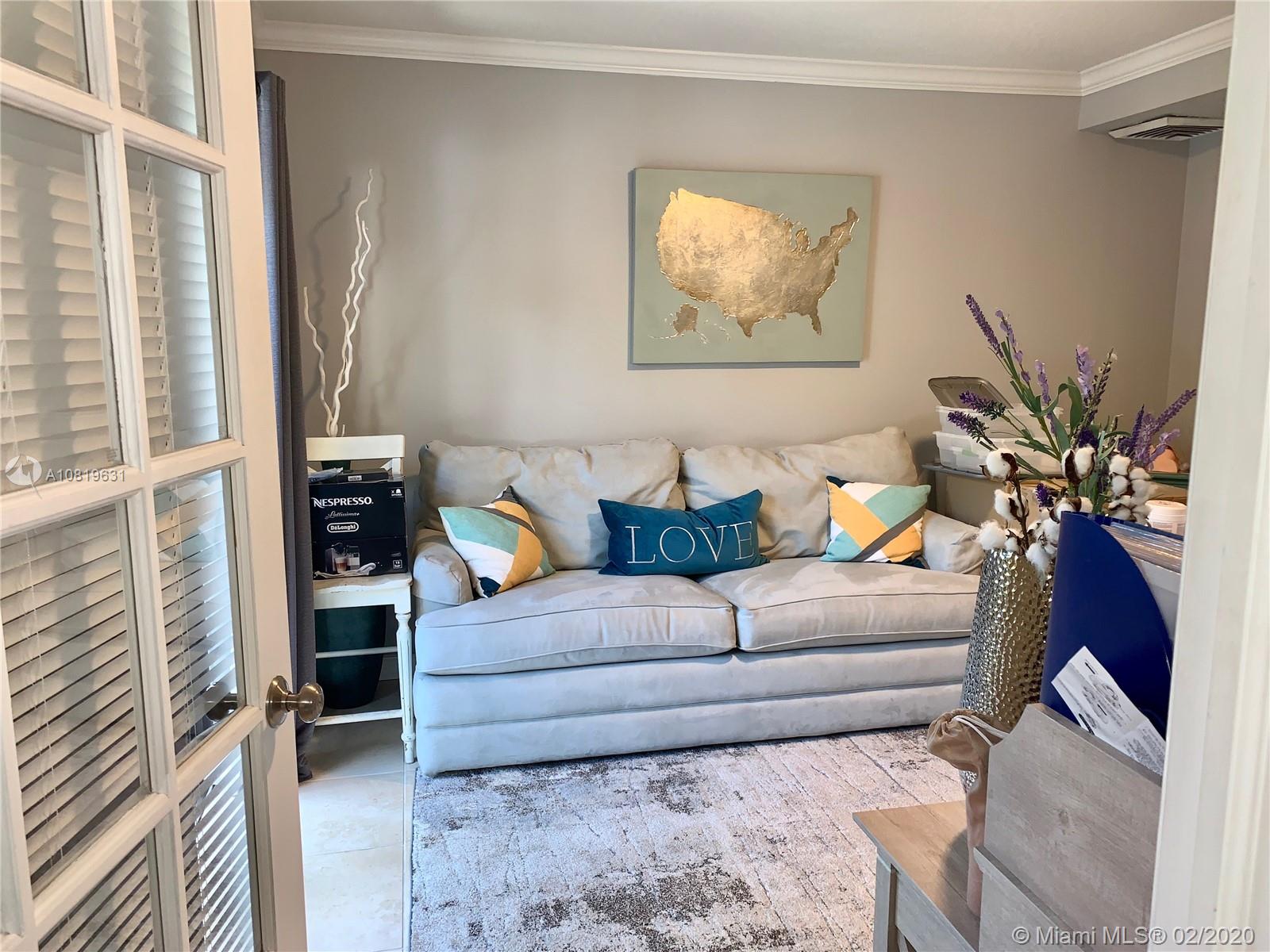 GLENWOOD TWNHS - Residential