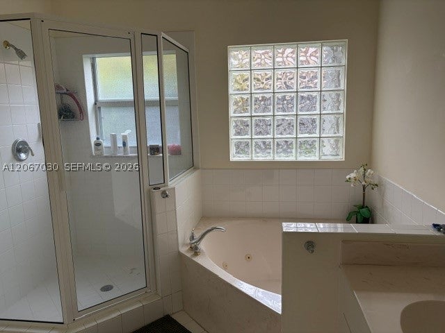 11351 NW 64th Ter
