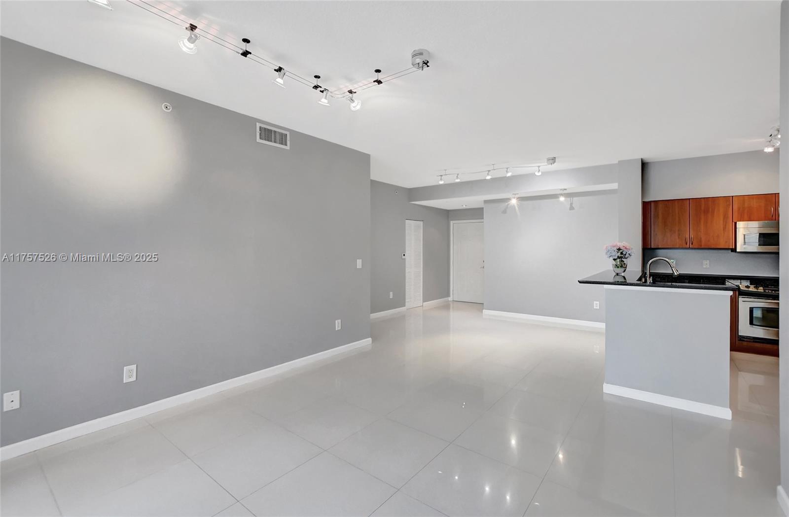 BOCA GRAND CONDO - Residential