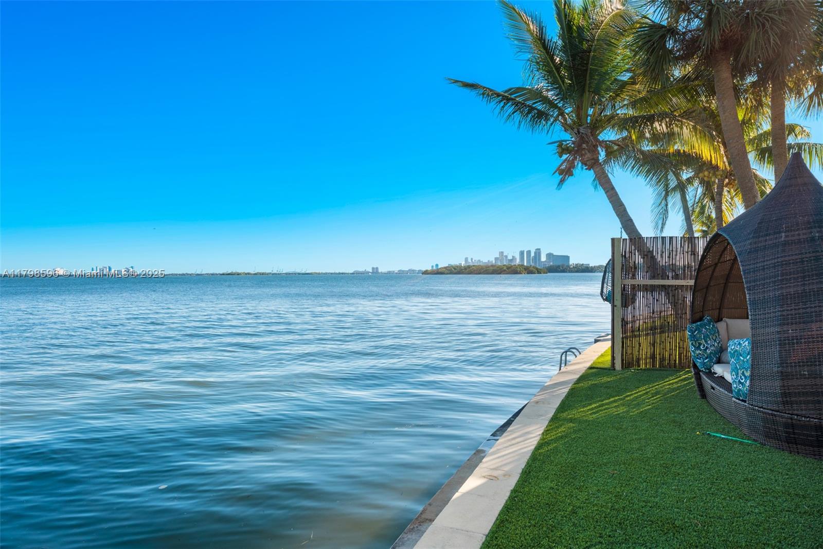 7305 Belle Meade Island Dr
