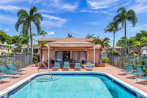 Townhouse in Dania Beach FL 450 7th St St 30.jpg