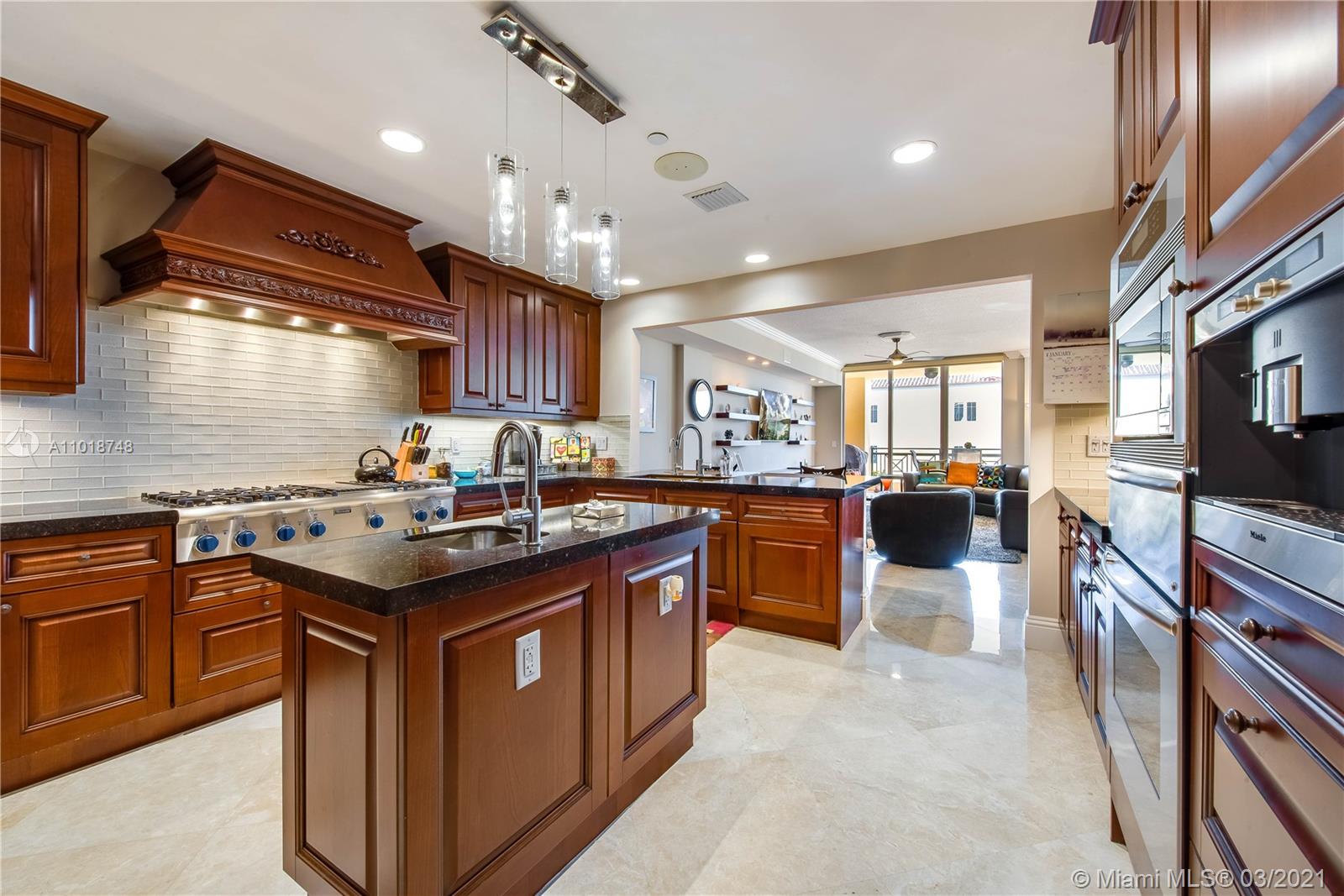 VILLAS OF POSITANO CONDO - Residential Lease