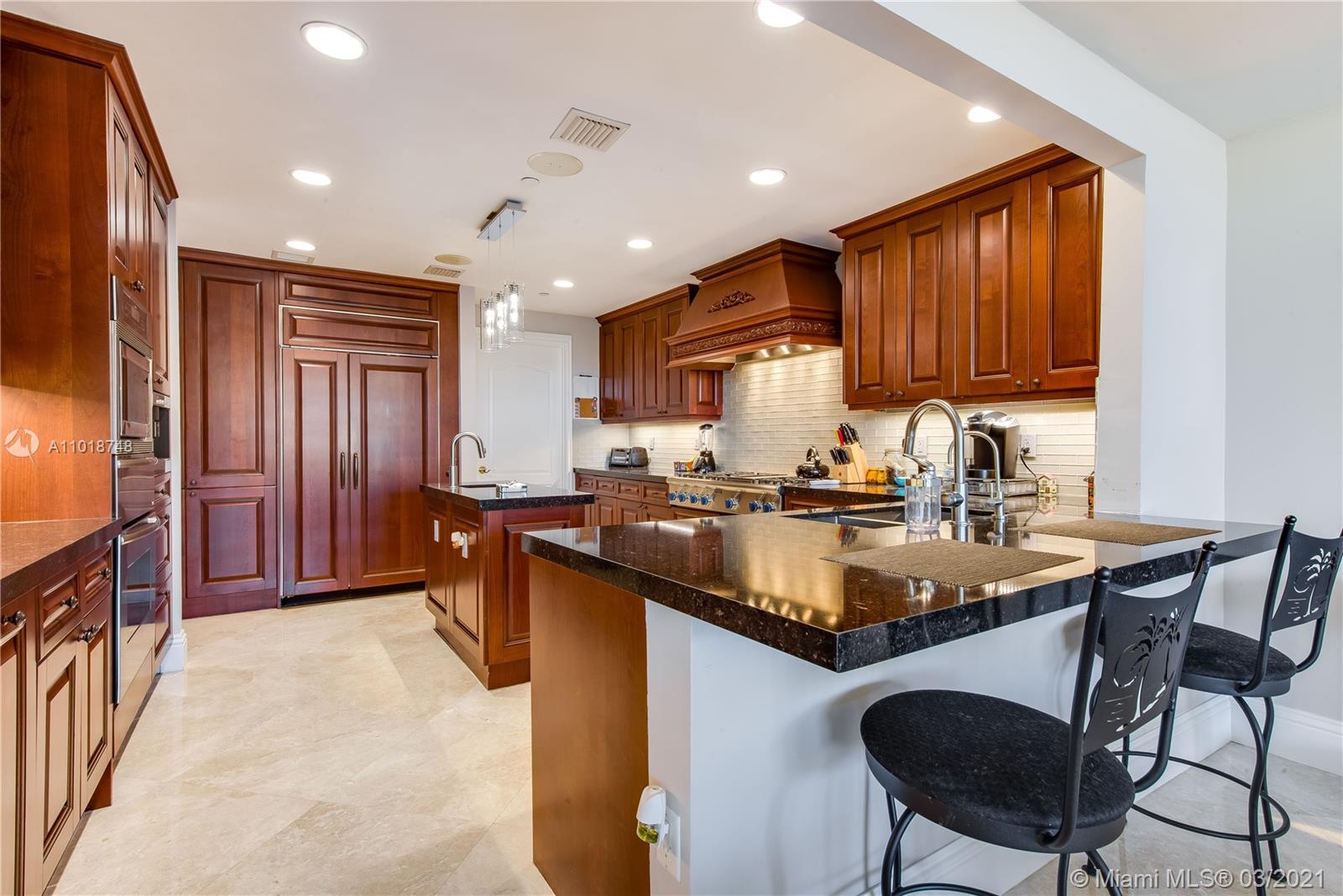 VILLAS OF POSITANO CONDO - Residential Lease