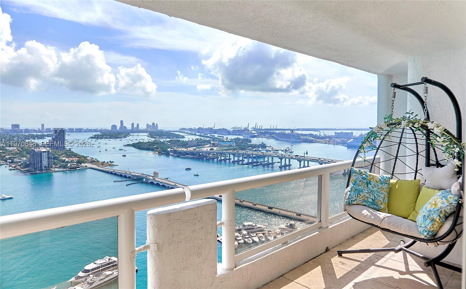 1717 N Bayshore Dr 3334